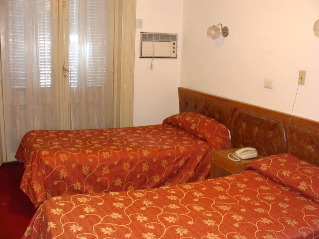 بوينس آيرس Hotel Turista المظهر الخارجي الصورة
